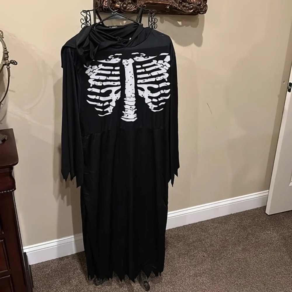 Skeleton dress Halloween Costume Scary Dress Up Bone size 10-12